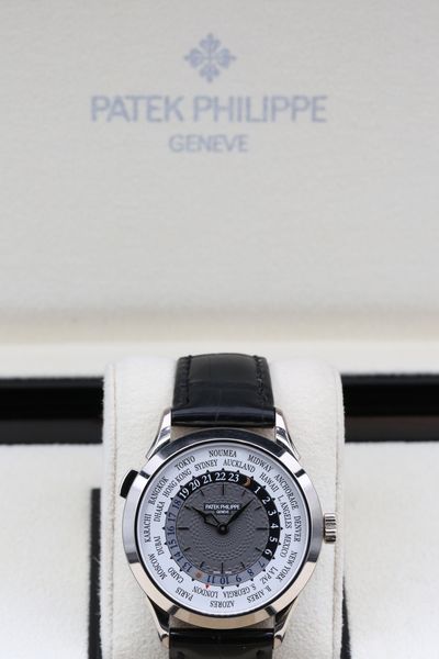 Patek Philippe World Time 5230G-001